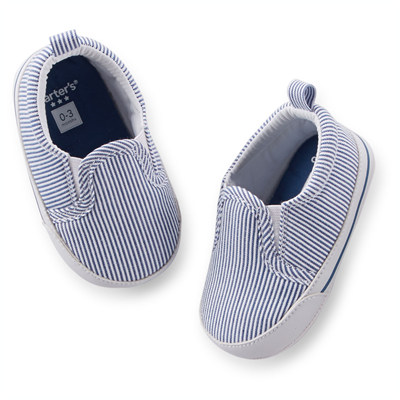 [29055A43] Carter&#039;sPinstripe Slip-On Crib Shoes
